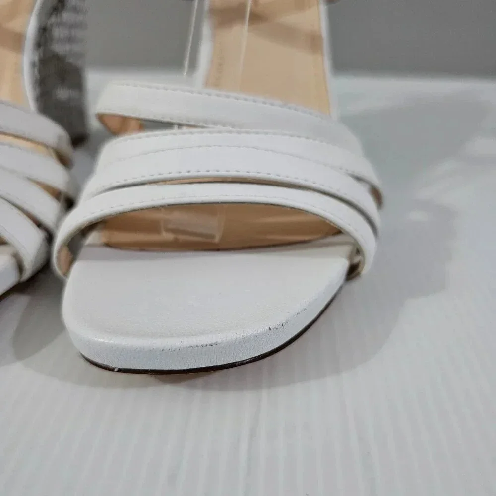 Agl dora ankle
